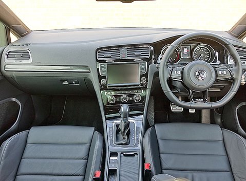 Volkswagen Golf R 14