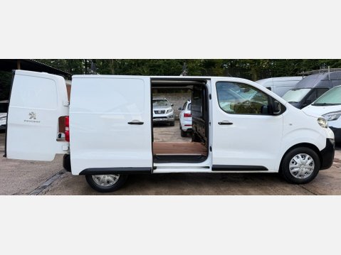 Peugeot Expert 2.0 BlueHDi 1400 Professional Standard Panel Van 6dr Diesel Manual MWB Euro 8