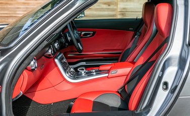 Mercedes-Benz SLS AMG 15