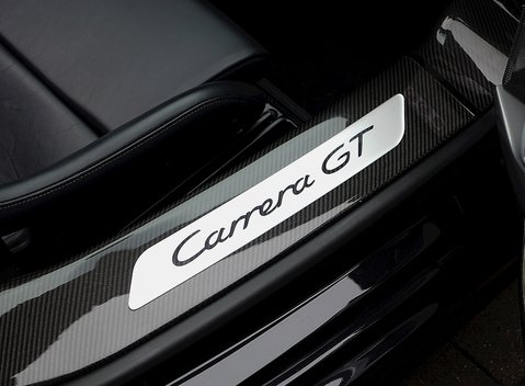 Porsche Carrera GT 29