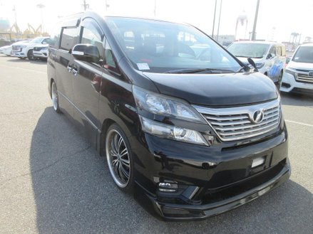 Toyota Vellfire 2.4 Z PLATINUM SELECTION + 7 Seats