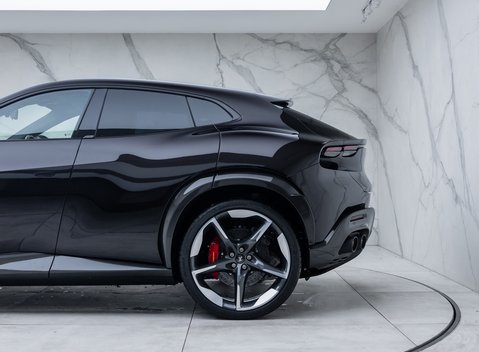 Ferrari Purosangue 38