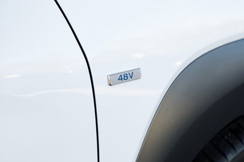 Hyundai KONA T-GDI PREMIUM MHEV 12