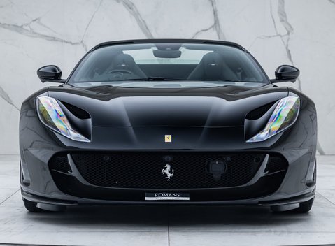 Ferrari 812 GTS 8