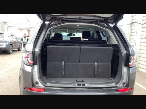 Land Rover Discovery Sport 2.0 Discovery Sport HSE TD4 Auto 4WD 5dr 9
