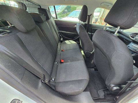 Peugeot 308 BLUEHDI S/S SW ACCESS 23