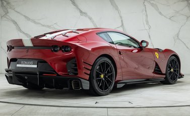 Ferrari 812 Competizione 6