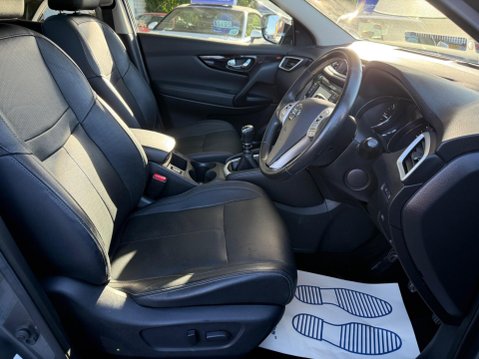 Nissan Qashqai 1.6 dCi Tekna 4WD Euro 6 (s/s) 5dr 19