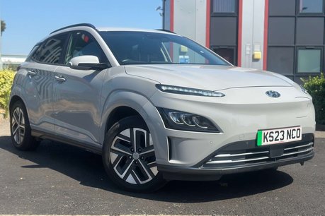 Hyundai KONA 39kWh Premium SUV 5dr Electric Auto (10.5kW Charger) (136 ps)