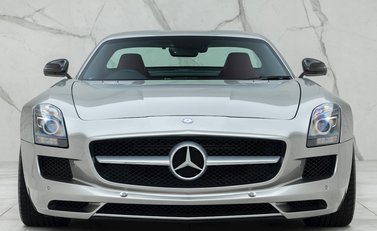 Mercedes-Benz SLS AMG 4
