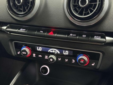 Audi RS3 2.5 TFSI Sportback 5dr Petrol S Tronic quattro Euro 6 (s/s) (400 ps) 60