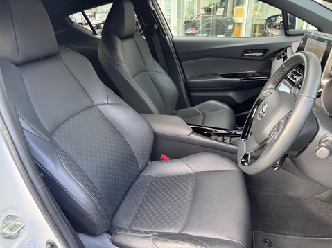 Toyota C-HR EXCEL 11