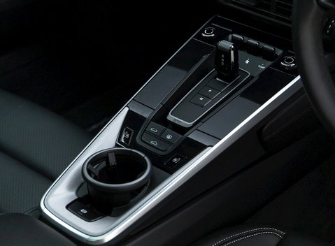 Porsche 911 Carrera S (992) 19