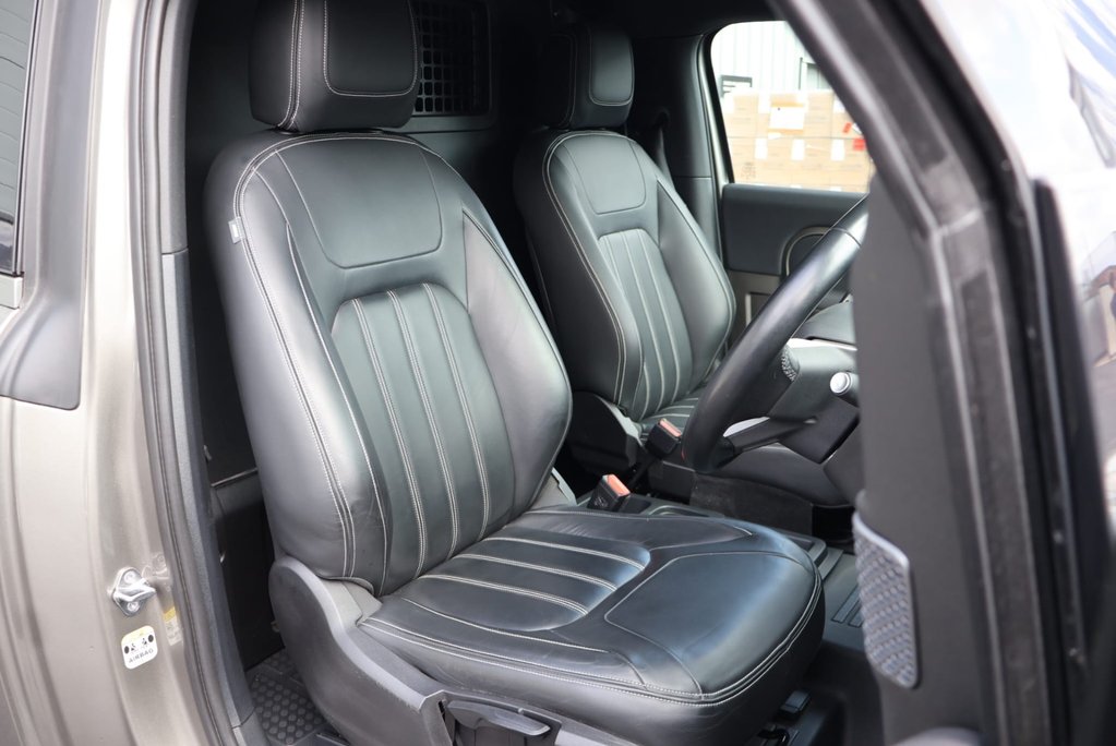 Land Rover Defender 90 HARD TOP MHEV STYLED AT SEEKER   OUR X DEMO MODEL  14