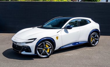 Ferrari Purosangue 4