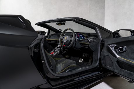 Lamborghini Huracan PERFORMANTE SPYDER. NOW SOLD. SIMILAR REQUIRED. PLEASE CALL 01903 254800. 13