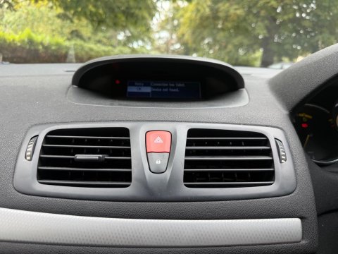 Renault Megane 1.5 dCi Dynamique Euro 4 3dr 13