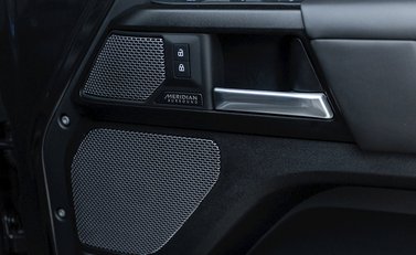 Land Rover Defender 90 V8 Carpathian Edition URBAN 20