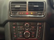 Vauxhall Meriva 1.7 CDTi Exclusiv Auto Euro 5 5dr 26