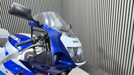 Suzuki GSX-R GSXR600 1998 SRAD 600CC SUPER SPORT RUNNING TRACK PROJECT 17