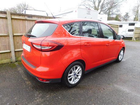 Ford C-Max ZETEC 1.5 TDCI 5Dr 4