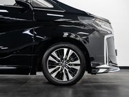Toyota Alphard 2.5 MPV 2.5 SUV Automatic Petrol 16