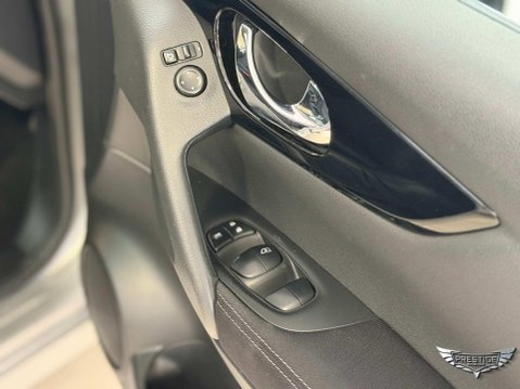 Nissan Qashqai 1.2 DIG-T N-Connecta 2WD Euro 6 (s/s) 5dr 83