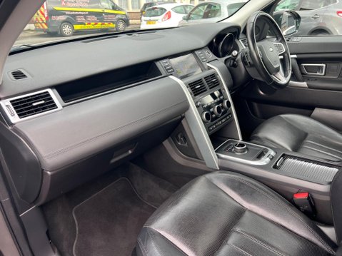 Land Rover Discovery Sport 2.0 TD4 HSE Auto 4WD Euro 6 (s/s) 5dr 26