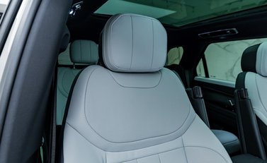 Land Rover Range Rover Sport D300 Dynamic SE 13