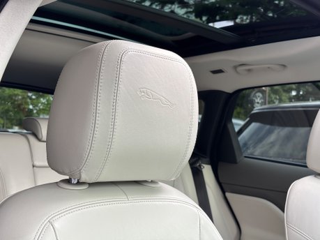 Jaguar F-Pace 2.0 P250i Portfolio SUV 5dr Petrol Auto AWD Euro 6 (s/s) (250 ps) 26