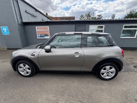 Mini Hatch 1.5 Cooper Euro 6 (s/s) 3dr 9