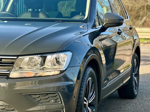 Volkswagen Tiguan 2.0 TDI SE Navigation Euro 6 (s/s) 5dr 28