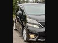 Toyota Vellfire V6 Sunroof 26