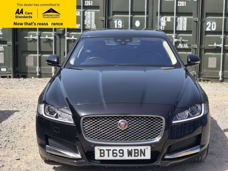 Jaguar XF 2.0d Portfolio Saloon 4dr Diesel Auto Euro 6 (s/s) (163 ps) 2