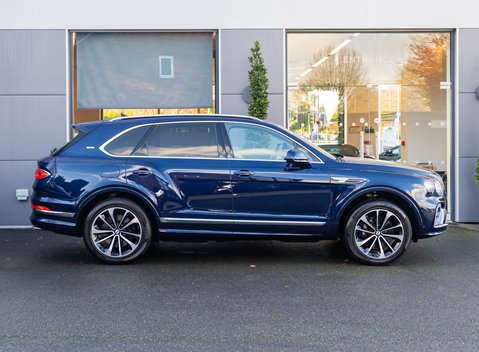 Bentley Bentayga V8 First Edition LHD 3