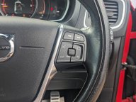Volvo V40 D2 R-DESIGN PRO 24