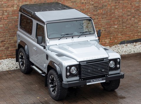 Land Rover Defender 90 Works V8 70th Edition 8