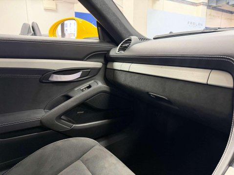 Porsche 718 Cayman 4.0 GT4 Coupe 2dr Petrol PDK Euro 6 (s/s) (420 ps) 51