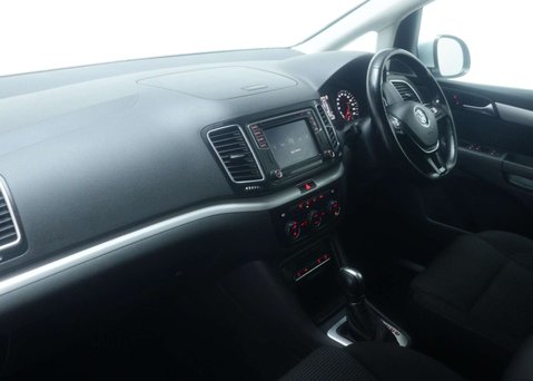 Volkswagen Sharan 1.4 Sharan SE Nav TSi Semi-Auto 5dr 44