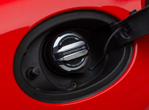 Porsche 911 Targa 4 GTS (992) 39