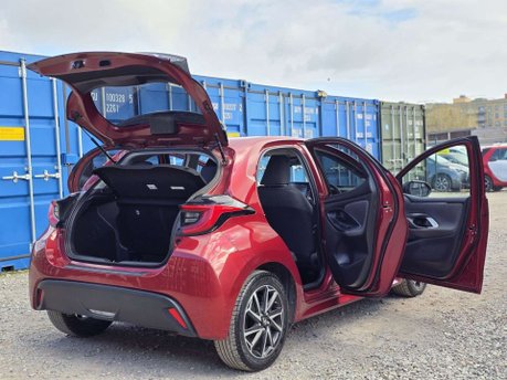 Toyota Yaris 1.5 VVT-h Design Hatchback 5dr Petrol Hybrid E-CVT Euro 6 (s/s) (116 ps) 16