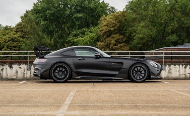 Mercedes-Benz Amg GT BLACK SERIES 3