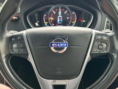 Volvo V40 2.0 D2 R-Design Nav Euro 6 (s/s) 5dr 11