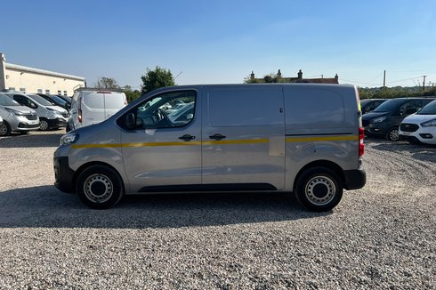 Peugeot Expert MWB L2H1 Bluehdi Professional 120 ps Twin Side Door EURO 6
