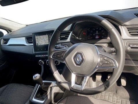 Renault Captur 1.0 TCe techno SUV 5dr Petrol Manual Euro 6 (s/s) (90 ps) 13