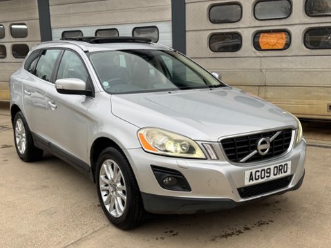 Volvo XC60 2.4 D5 SE Lux Geartronic AWD Euro 4 5dr 1