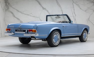 Mercedes-Benz 280 SL W113 Pagoda 8