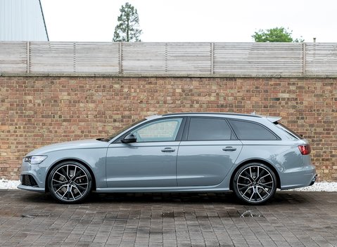 Audi RS6 Avant Performance 2