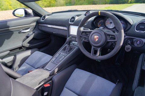 Porsche 718 SPYDER RS PDK 13