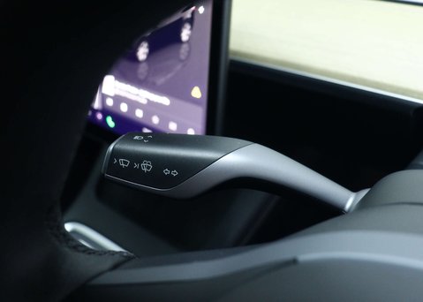 Tesla Model Y (Dual Motor) Long Range SUV 5dr Electric Auto 4WDE (384 bhp) 32